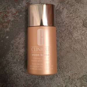 Clinique Even Better foundation in neutral