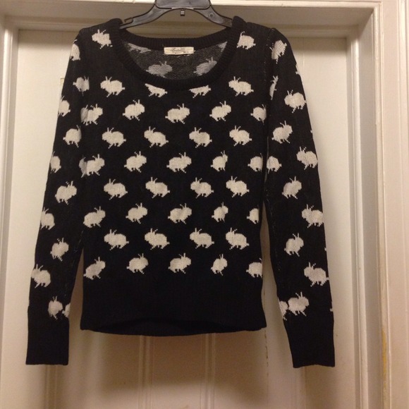 Boutique forever 21 sweater