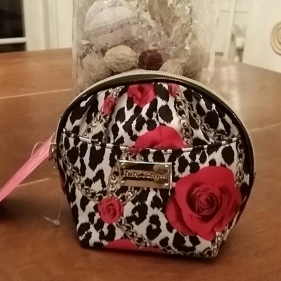 Betsey Johnson Accessories - FINAL SALE ♡ Betsey Johnson Cosmetic Case New/ tag