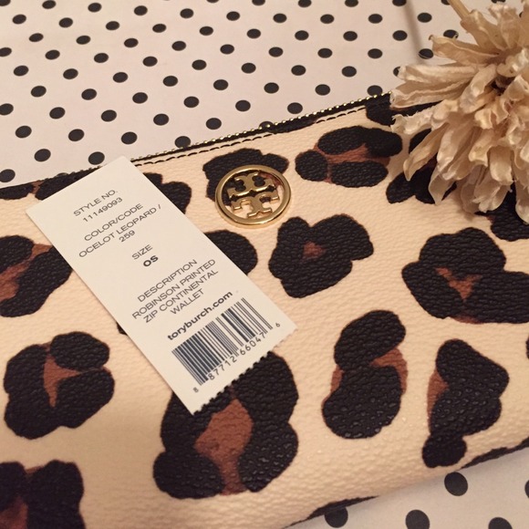 Tory Burch Robinson Ocelot Zip Wallet - Picture 3 of 4