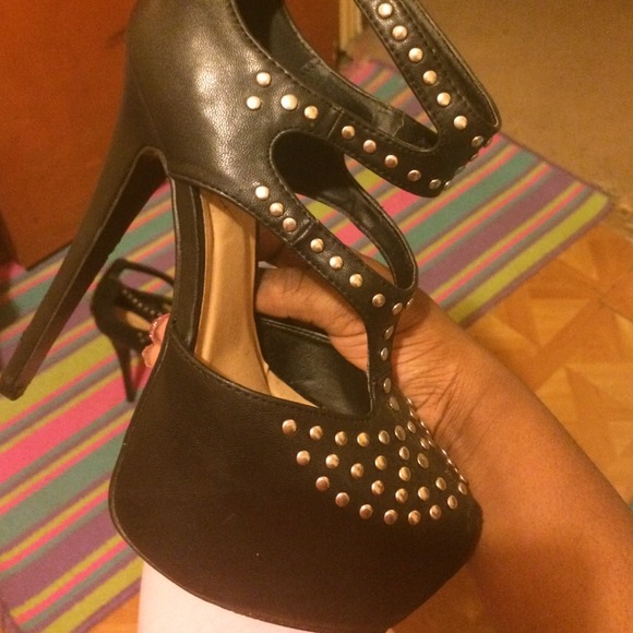 Heel - Picture 1 of 1