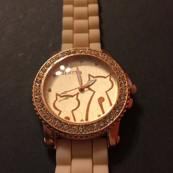 Brand New stylish Nude Jelly strap watch