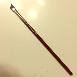 Mac 266 Small Angle Brush