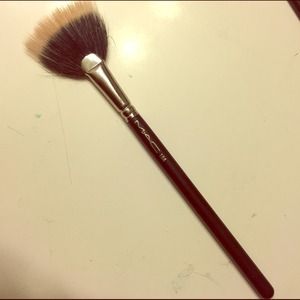 Mac 184 Duo Fibre Fan Brush