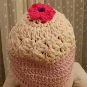 Handmade pink/ivory crochet hat
