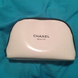 Chanel beauty case