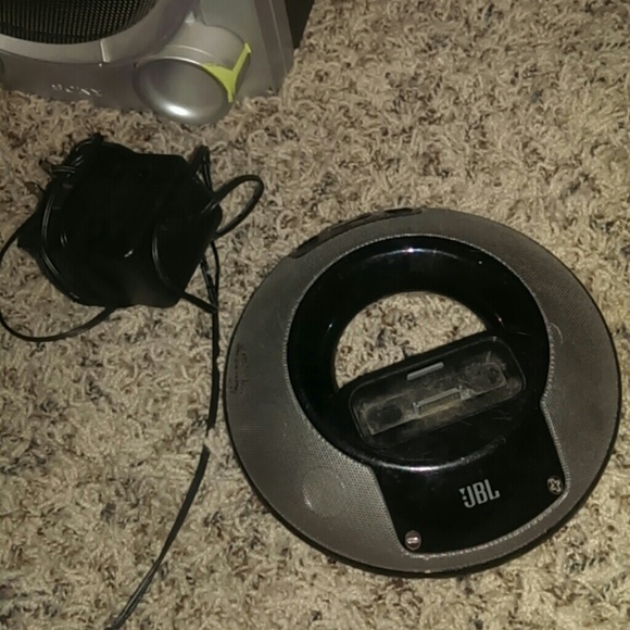 Iphone/ipod speaker charger