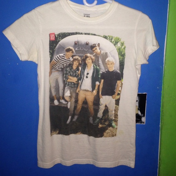 one direction t-shirt