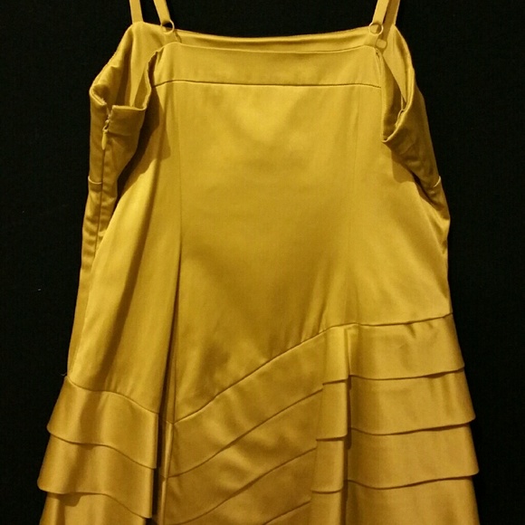 Olive Green Dress - Picture 3 of 3