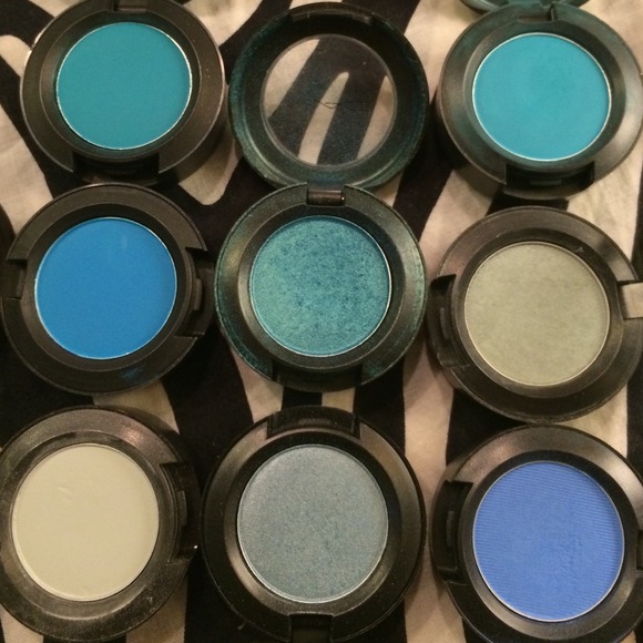 Mac limited eyeshadows - Picture 2 of 3
