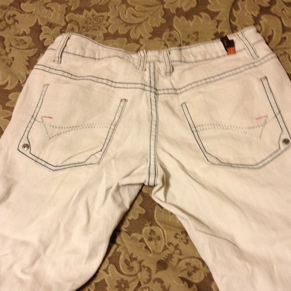 Crest Jeans