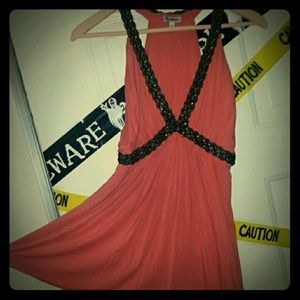 Very send peach top.  Size med.