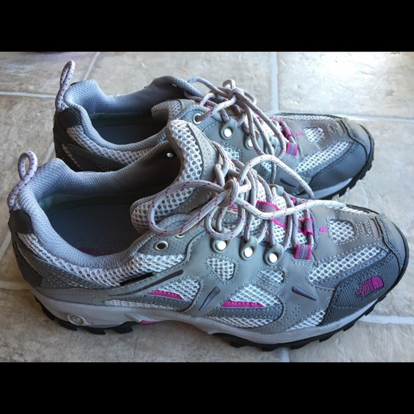 🎉ON SALE!!  NEW NORTH FACE HIKING SHOES