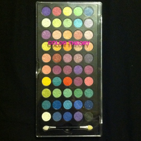 Color Theory Eye Shadow Pallet