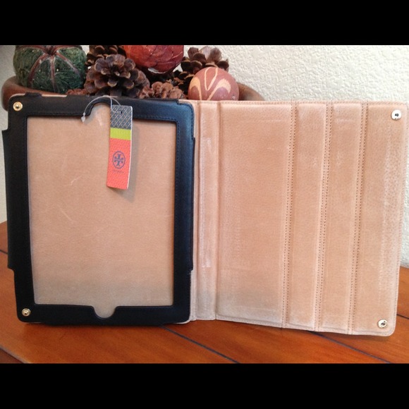 ⬇2X️💥HP💥NWT! "TORY BURCH" LEATHER iPAD CASE! - Picture 2 of 4
