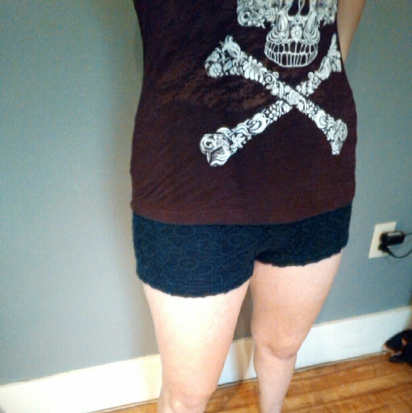 Floral Crochet Shorts - Picture 4 of 4