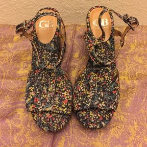 🌟Gianni Bini floral heels
