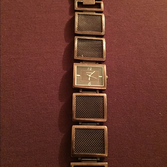Brown fossil watch, needs battery