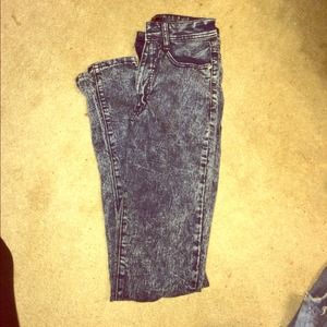 Dark acid washed high wasted jeans