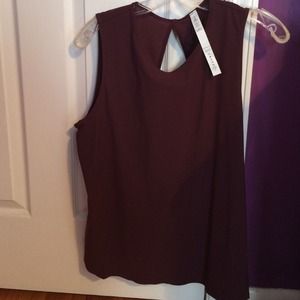 Lulu lemon maroon tank