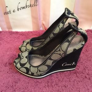 Coach. Make an offer! NWOT