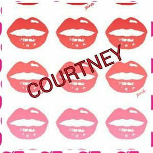 Courtney kisses big red Lips
