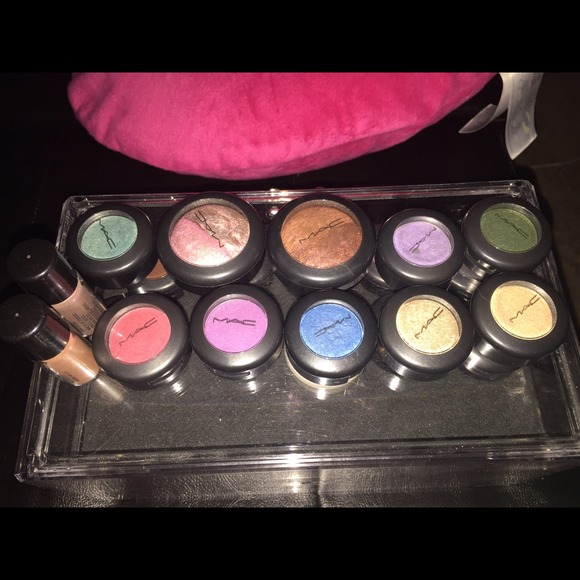 MAC authentic eye shadows and pigments - used
