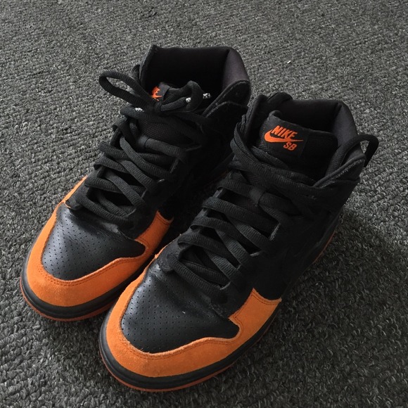 Nike Shoes - Nike Sb Dunk Highs