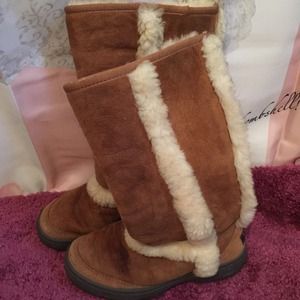 Make offer. Authentic UGG!