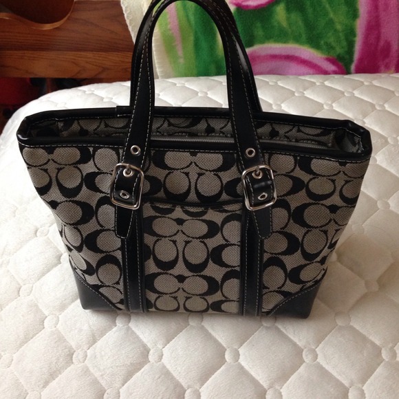 Handbag