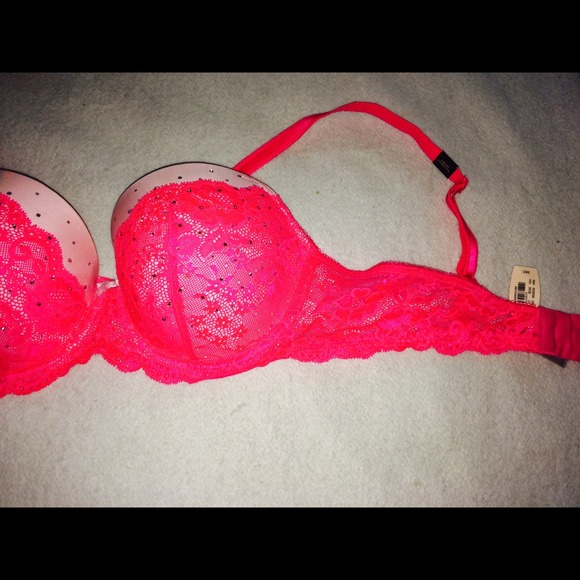 SOLD - Picture 3 of 4