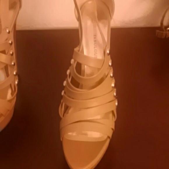 Sandals - Picture 3 of 3