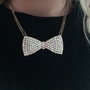 Fake gold and diamond bowtie necklace