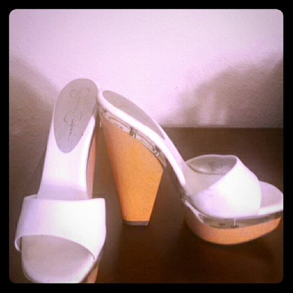 Sandal's