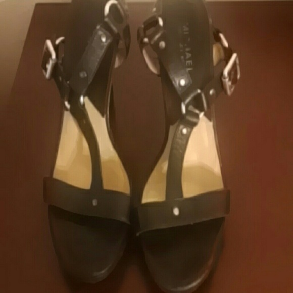 Sandals - Picture 2 of 2