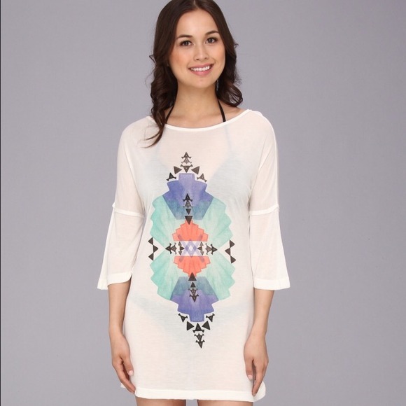 New Sofia by Vix Solid White Feathers Cover up - Picture 1 of 3