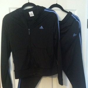 Adidas jogging suit