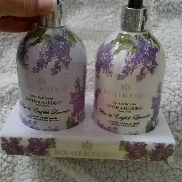 Hand wash hand lotion set