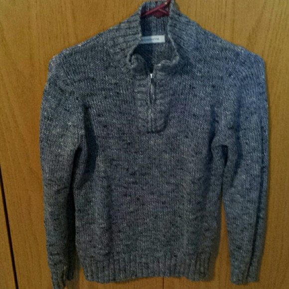 Liz Claiborne sweater with black and ivory accents