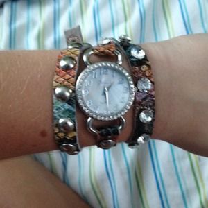 Buckle wrap around watch!