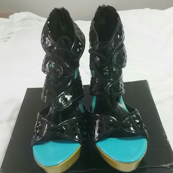 Lace up muti color wedges size 8.5