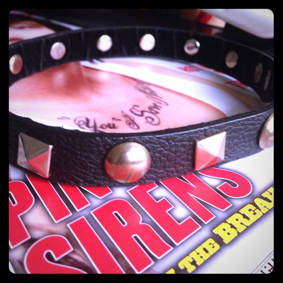 Free with purchase!Studded choker