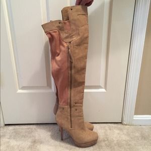 Bakers tan thigh high boots! Size 10.