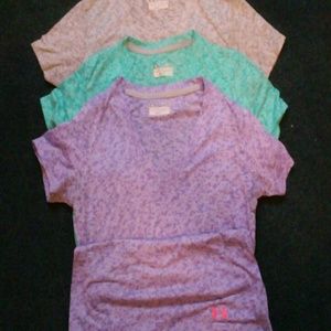 Under Armor v neck bundle