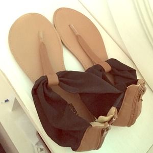 Charlotte Russe size 8 sandals