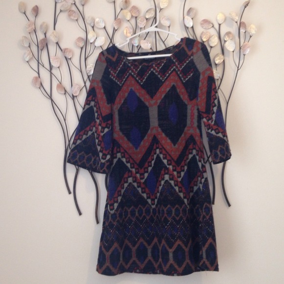 🚩SOLD🚩Boho Chic Bell Sleeved Printed Dress - Picture 2 of 4