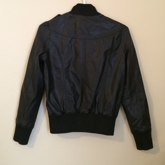 Faux leather jacket - Picture 3 of 4