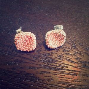 ***BUNDLED 👍👍Coral studded earrings