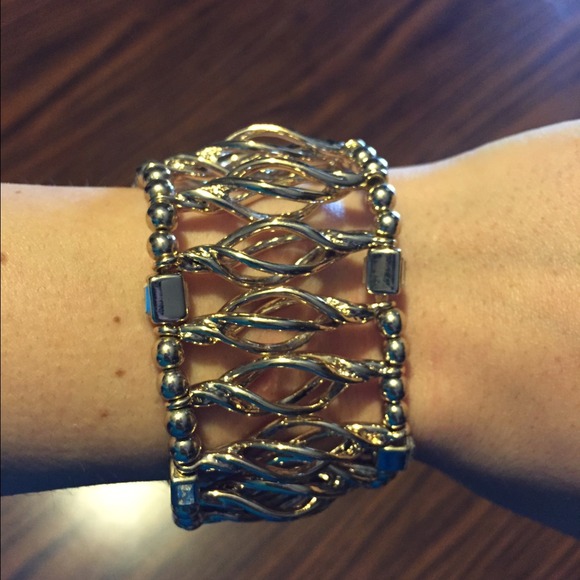 White House Black Market stretch gold bracelet