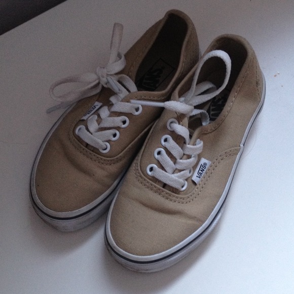 Boys canvas sneakers